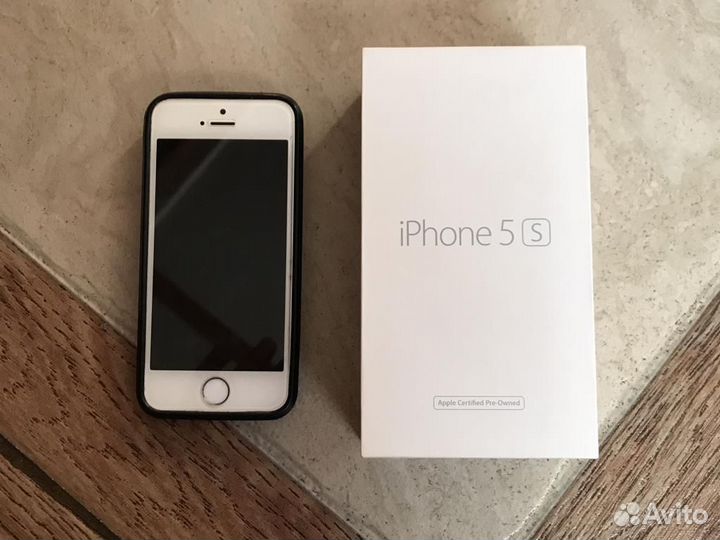 Телефон iPhone 5s