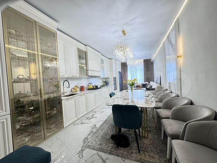 3-к. квартира, 130 м², 16/18 эт.