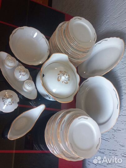 Сервиз столовый на 12 персон. Новый Дулево 2006г