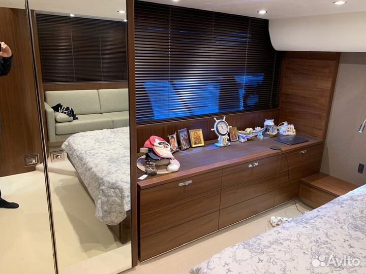 Моторная яхта Princess 56 (014)