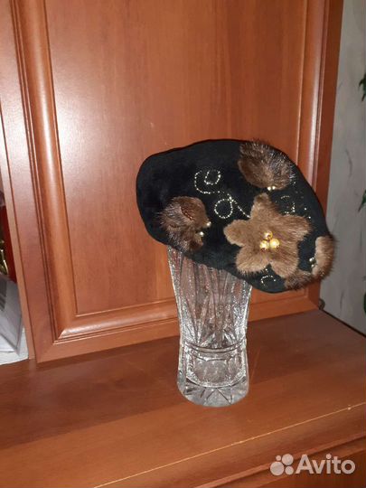 Берет женский