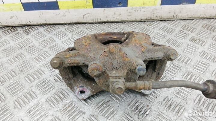 Суппорт передний правый Chevrolet Cruze 2012