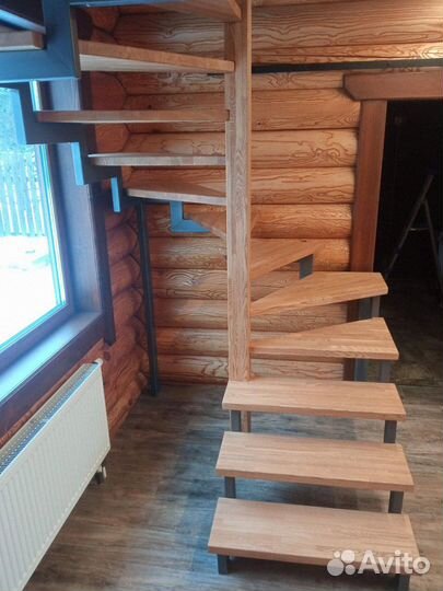 Лестница на второй этаж на заказ