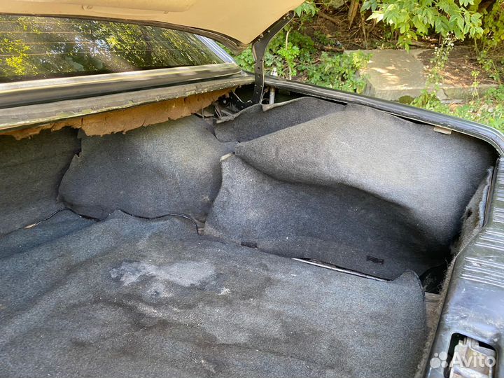 Обшивки багажника BMW E23