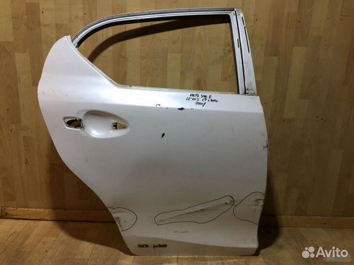 Дверь Lexus Ct