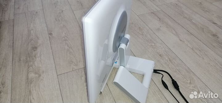 Монитор Samsung SyncMaster 971p 19