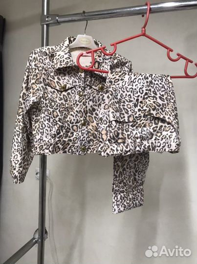 Костюм брючный на девочку 5-7 лет