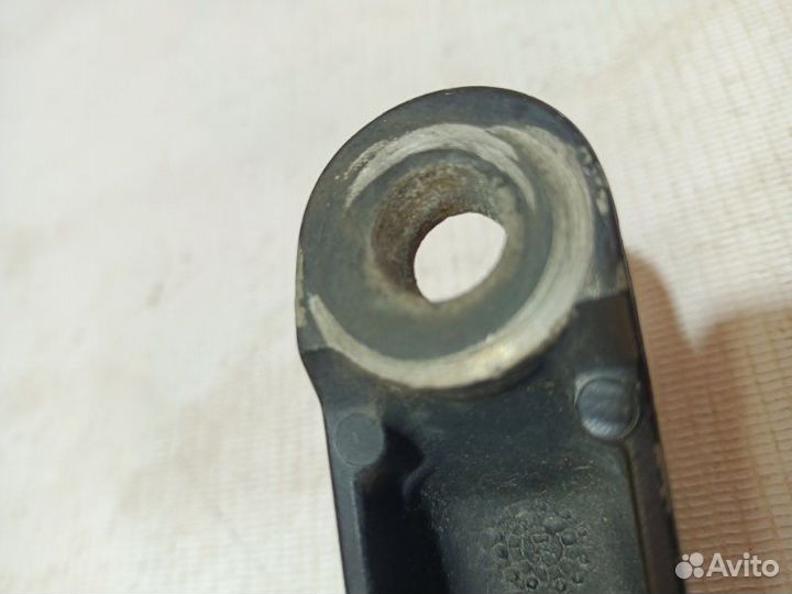 Дворник лобового стекла передний левый Volkswagen