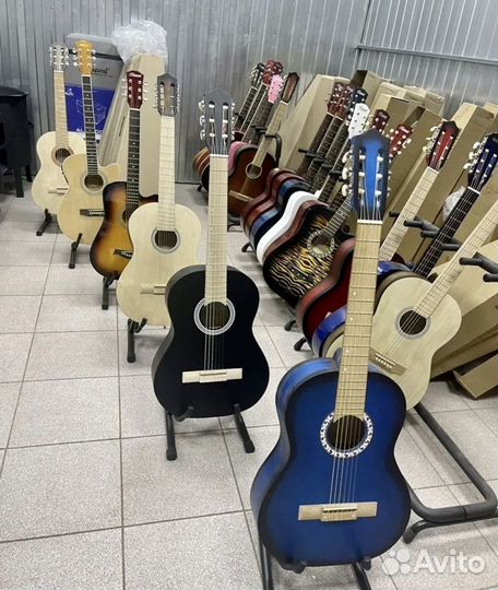 Акустическая гитара / классическая
