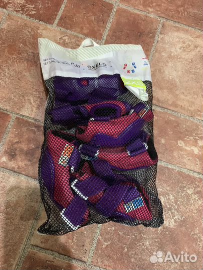 Роликовые коньки