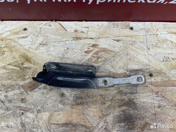 Петля капота правая Renault Logan