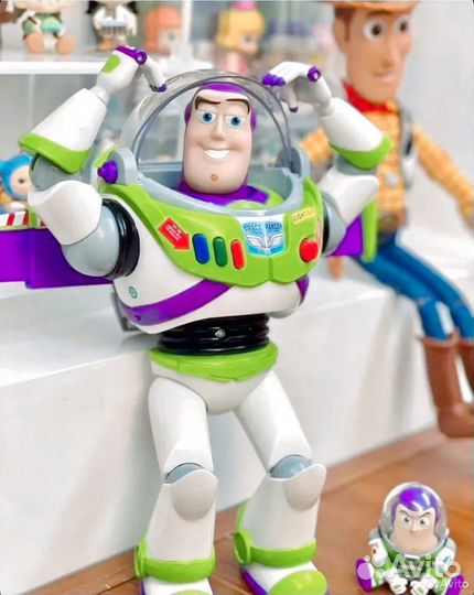Базз Лайтер Buzz Lightyear Disney История Игрушек