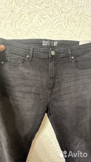 Джинсы Terranova 46 черные новые