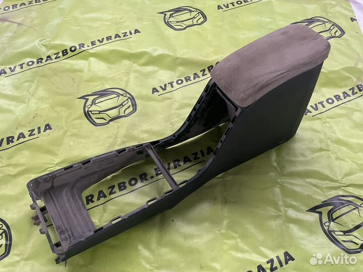 Подлокотник Renault Megane 2