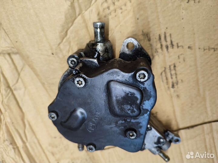 Насос вакуумный Volkswagen Sharan 1.9 TDI