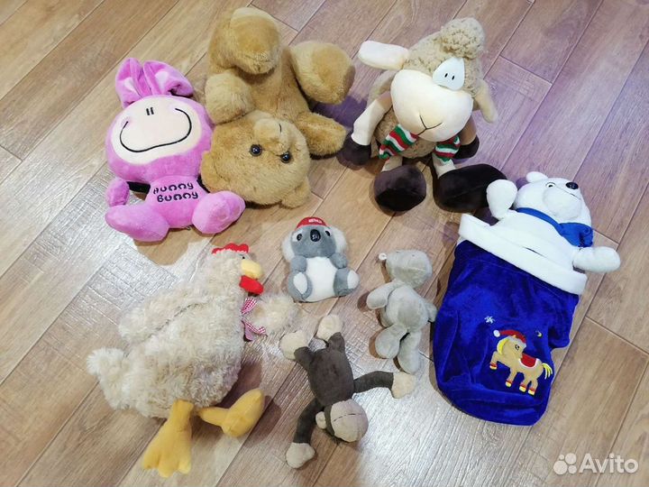 Мягкие игрушки, пирамида, машинки, муз. азбука