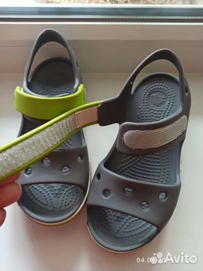 Сандалии crocs детские 27