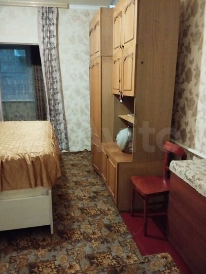 Комната 23 м² в 4-к., 1/1 эт.