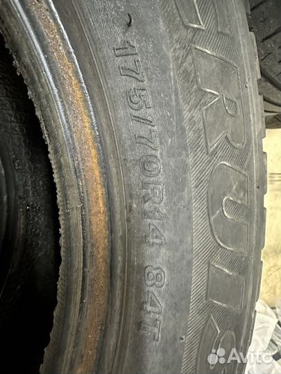 Bridgestone Ice Cruiser 7000 175/70 R14 84T