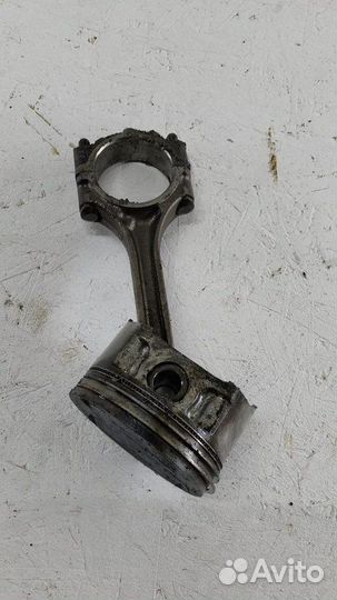 Поршень с шатуном Mitsubishi Lancer 9 седан 1.6