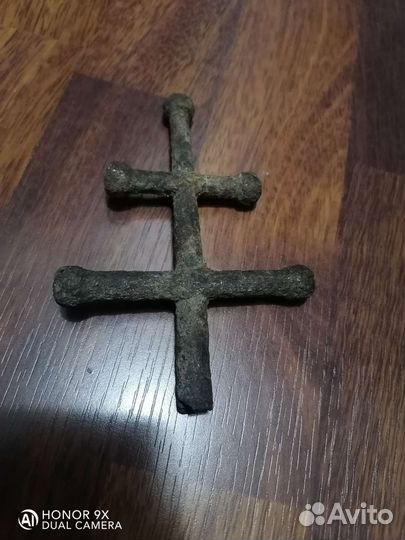 Старинный крест