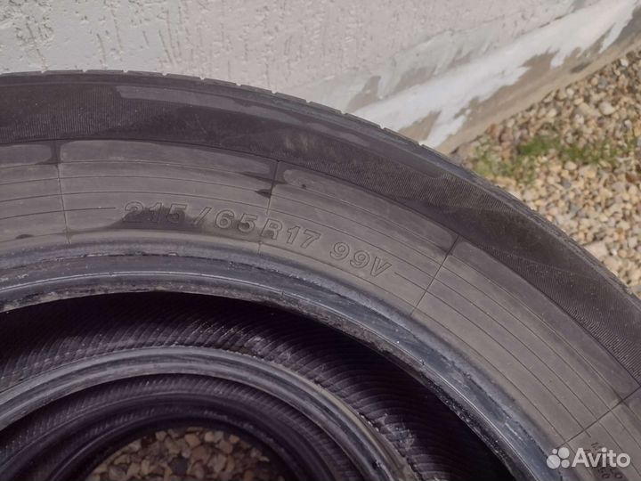 Yokohama BluEarth AE50 SUV 215/65 R17 99V