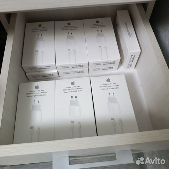 Зарядка на iPhone 20w