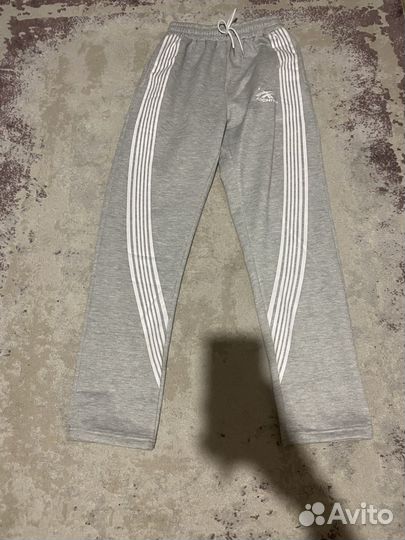 Спортивные штаны