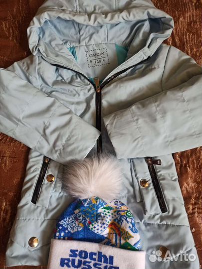 Шапка и куртка демисезонная для девочки