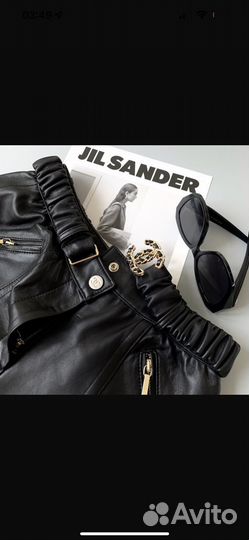 Новые кожаные шорты Chanel