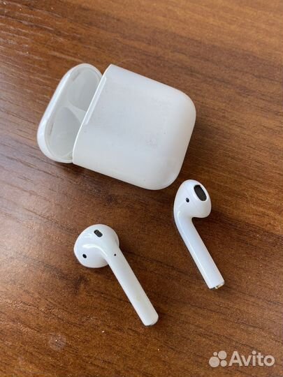 Apple airpods 2