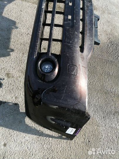 Бампер передний Nissan Cube Z12