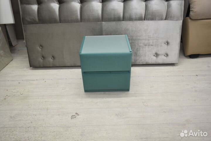 Тумба прикроватная