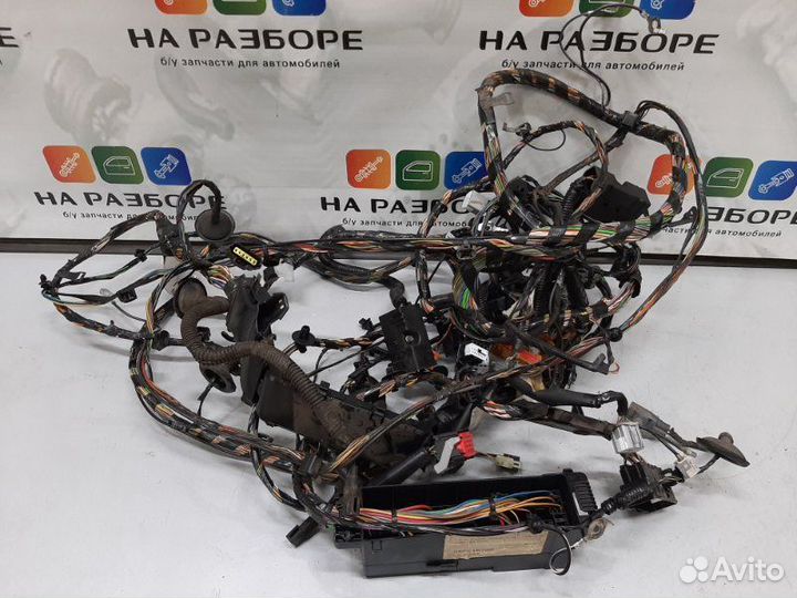 Проводка салона Ford Focus CB8 iqdb 2013