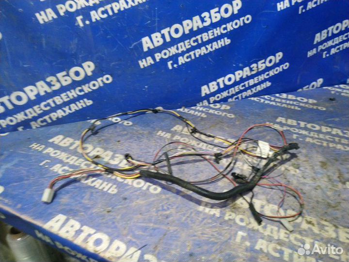 Проводка двери багажника Chevrolet Niva