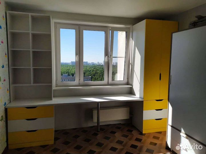 Рабочая зона у окна