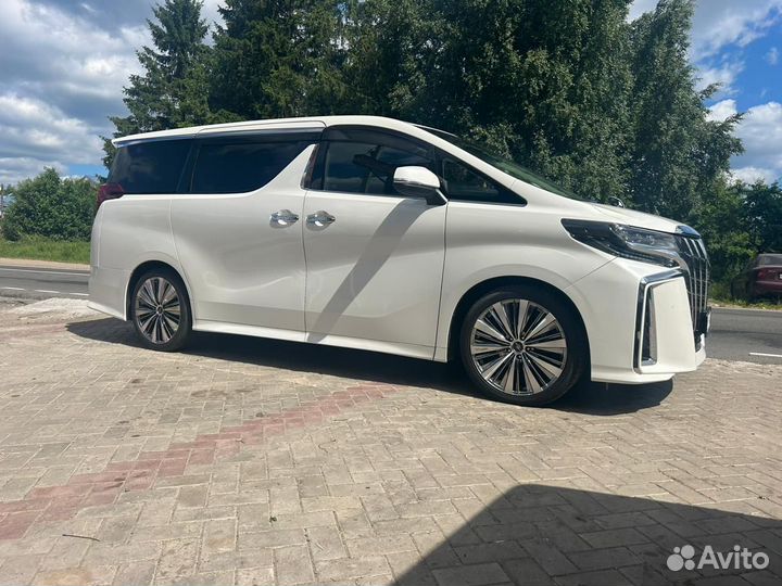 Toyota Alphard 2.5 CVT, 2019, 55 000 км