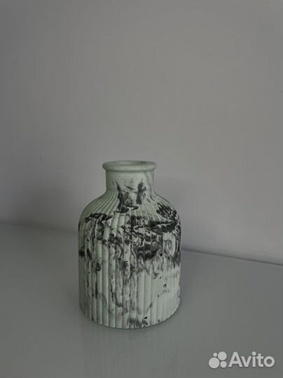 Декоративная ваза из гипса