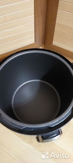 Мультиварка скороварка большая (10л) Simbo 5006