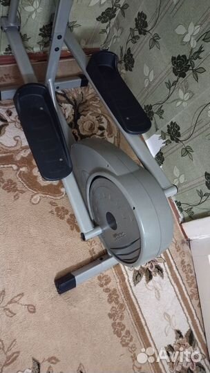 Эллиптический тренажер torneo