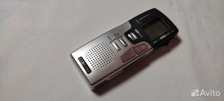 Цифровой диктофон с радио Samsung SVR-S1540