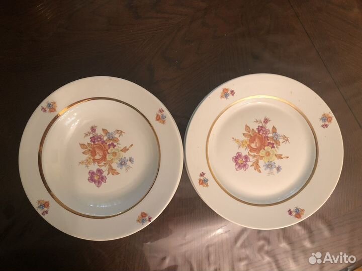 Тарелки глубокие и десертные -24 си