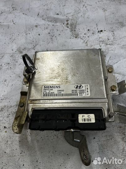 Блок управления двигателем Хендай Элантра 3