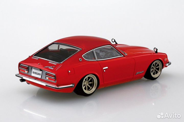 Сборная модель Nissan Fairlady Z Custom Wheel Red