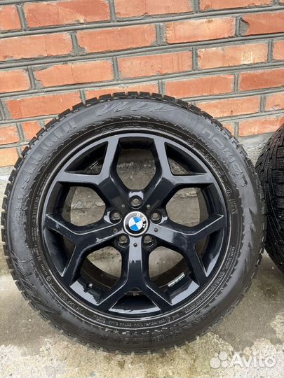 Nokian Tyres Hakkapeliitta Sport Utility 255/55 R18 и 255/55 R18
