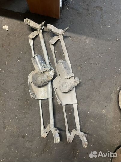 Toyota Avensis Трапеция дворников