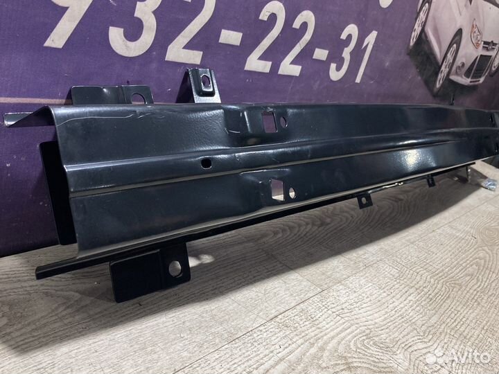 Усилитель переднего бампера Форд Транзит с 2000г