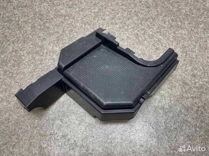 Крышка двигателя Mercedes-Benz E-Class W210