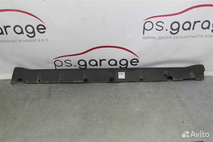 Накладка порога левого Honda C-RV (95-99)