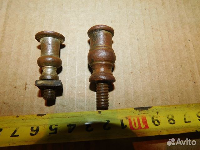 2 Антикварный,церковных подсвечника под тонкую све